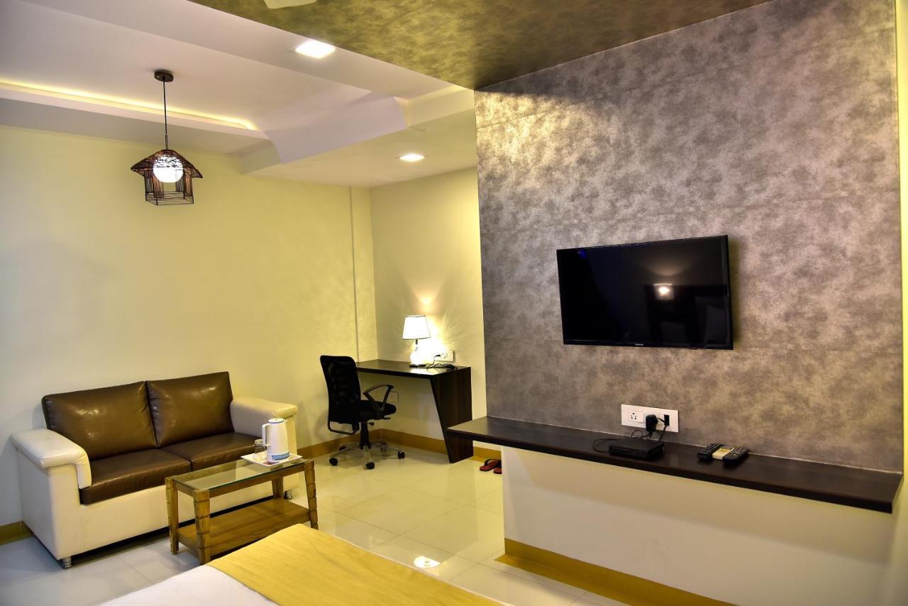 Hotel Fabexpress Time Square Thane Exterior foto